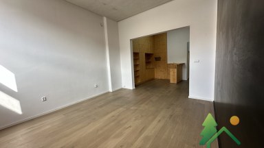 Atraktivní nebytový prostor 62,5 m² na hlavním tahu – Heřmanův Městec