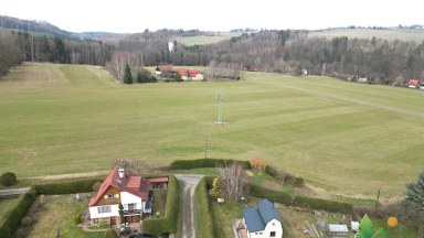 Prodej chaty s pozemkem 495 m² – Hořelec, Bojanov | klid, příroda a velký potenciál
