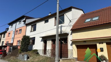 Prodej dvougeneračního rodinného domu s garáží – Nové Město na Moravě