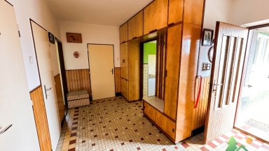 Prodej chalupy na klidném venkově s pozemkem 2 077 m² a zázemím pro soběstačný život
